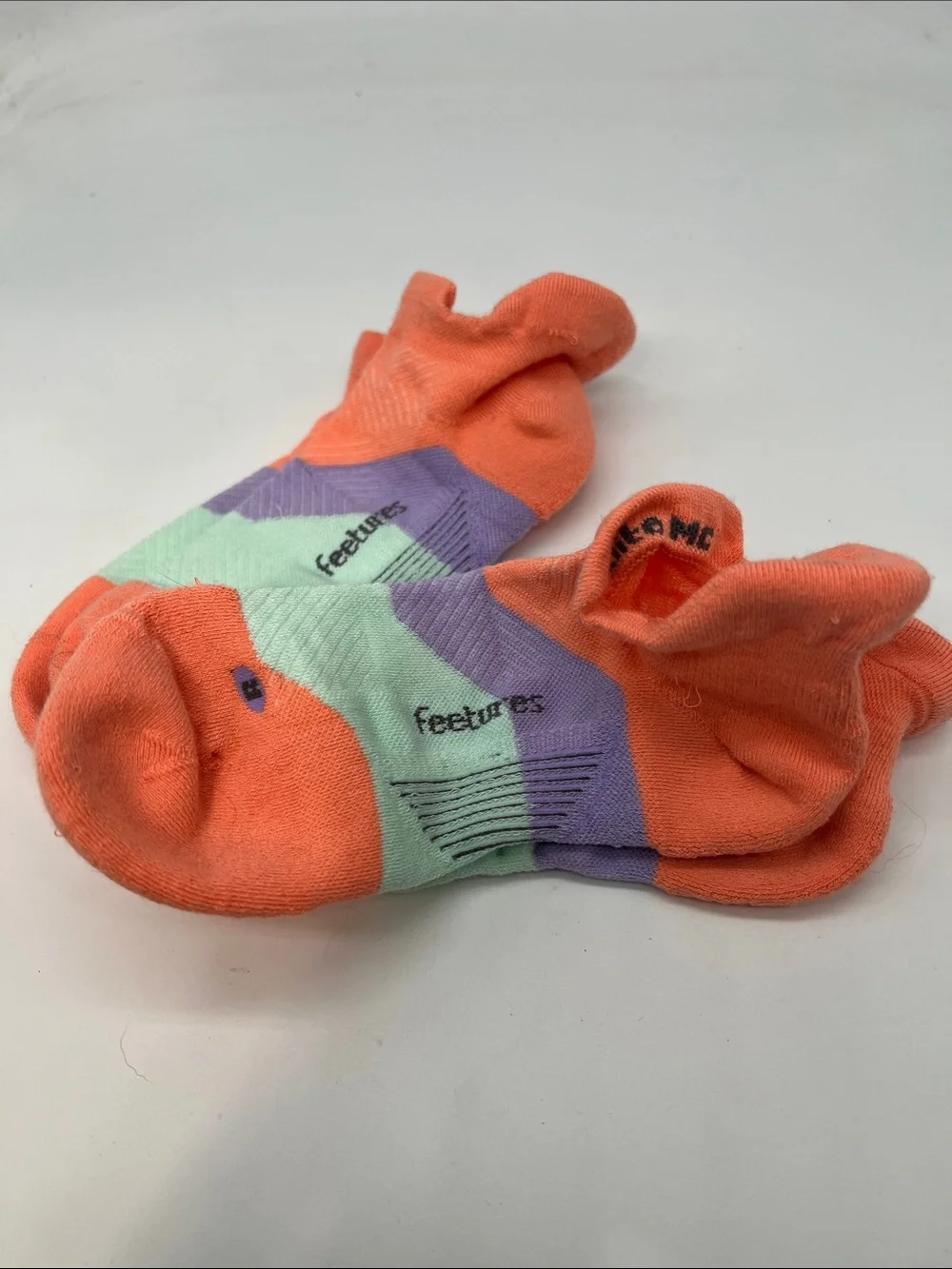 Feetures Elite Max Cushion No Show Tab Running Socks Medium 2 Pack New
